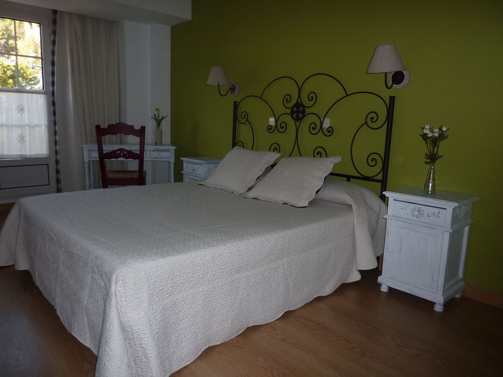 Hotel la Muñequilla Miraflores de la Sierra Habitación foto